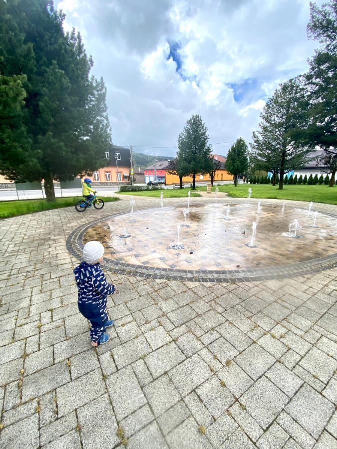 Drevenica Emilka, 5 Min Restauracia, Z Terasy Vyhlad Na Kralovu Holu A Polomske Ocko, Gril, Ohnisko, Kotlik Villa Brezno Eksteriør bilde